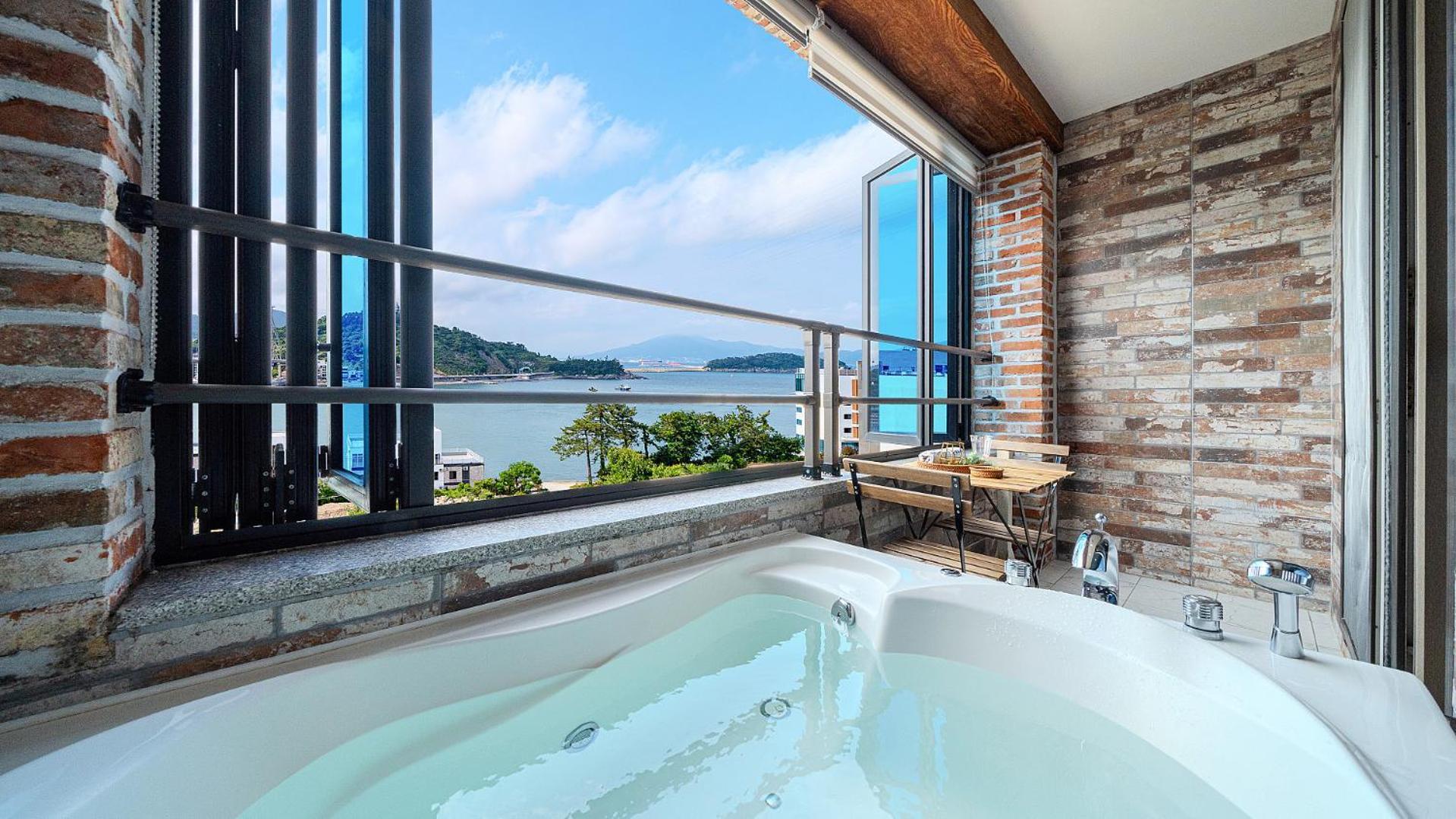 Yeosu View Foret Pension المظهر الخارجي الصورة