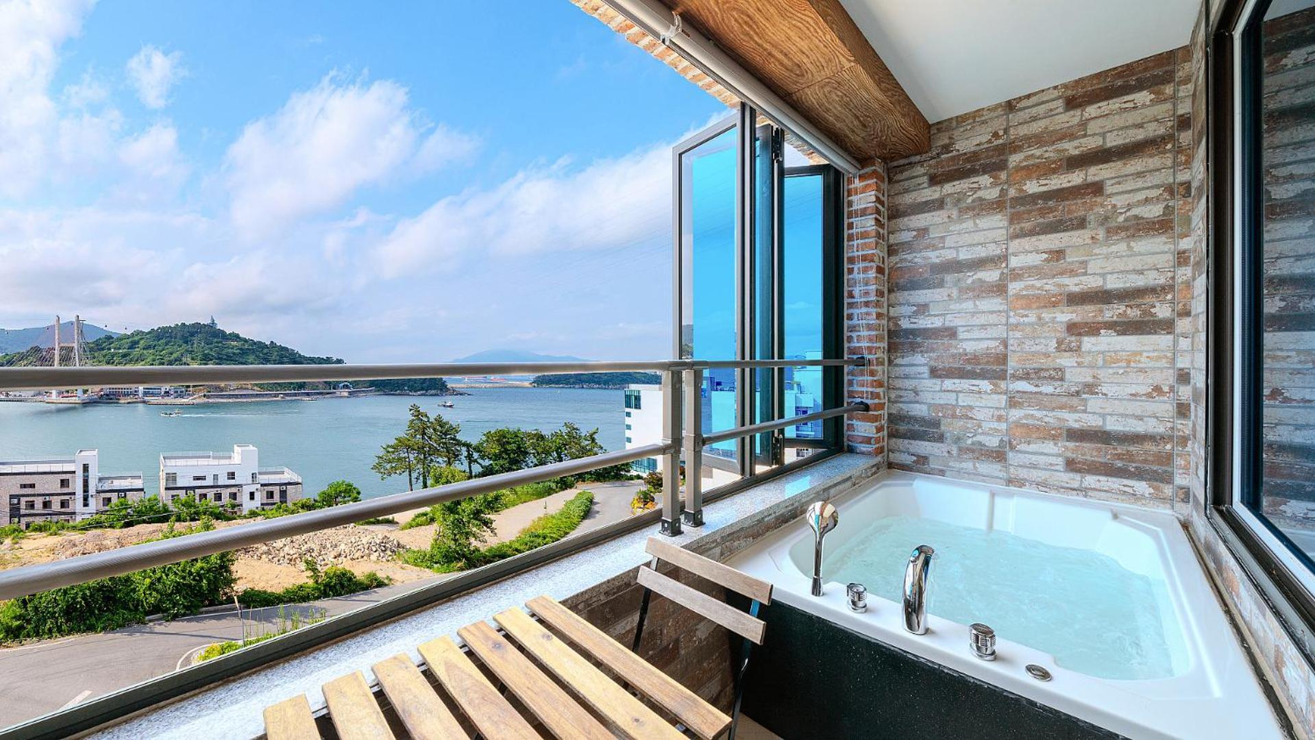 Yeosu View Foret Pension المظهر الخارجي الصورة