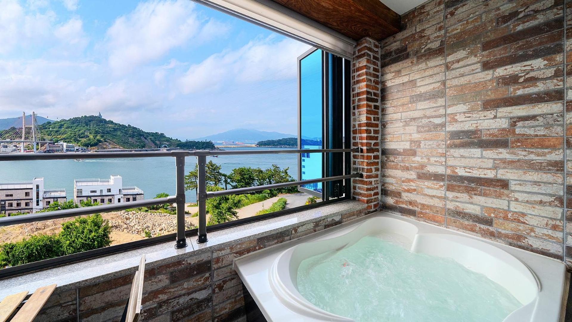 Yeosu View Foret Pension المظهر الخارجي الصورة